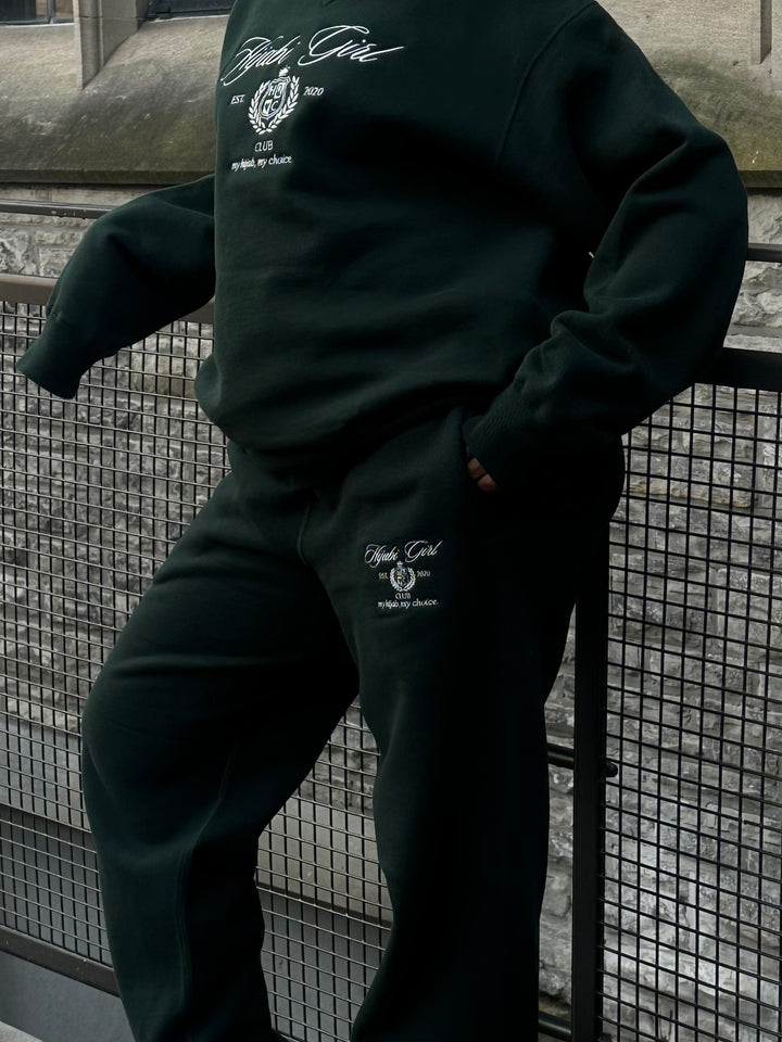 Hijabi Girl Club Sweatpants in Forest Green